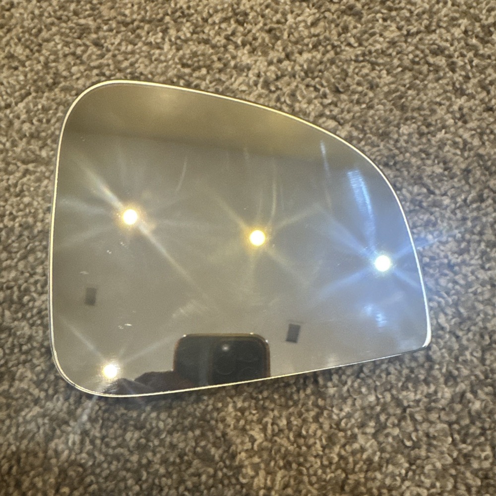 Passenger‎ Side Mirror Glass (Right) HS905001